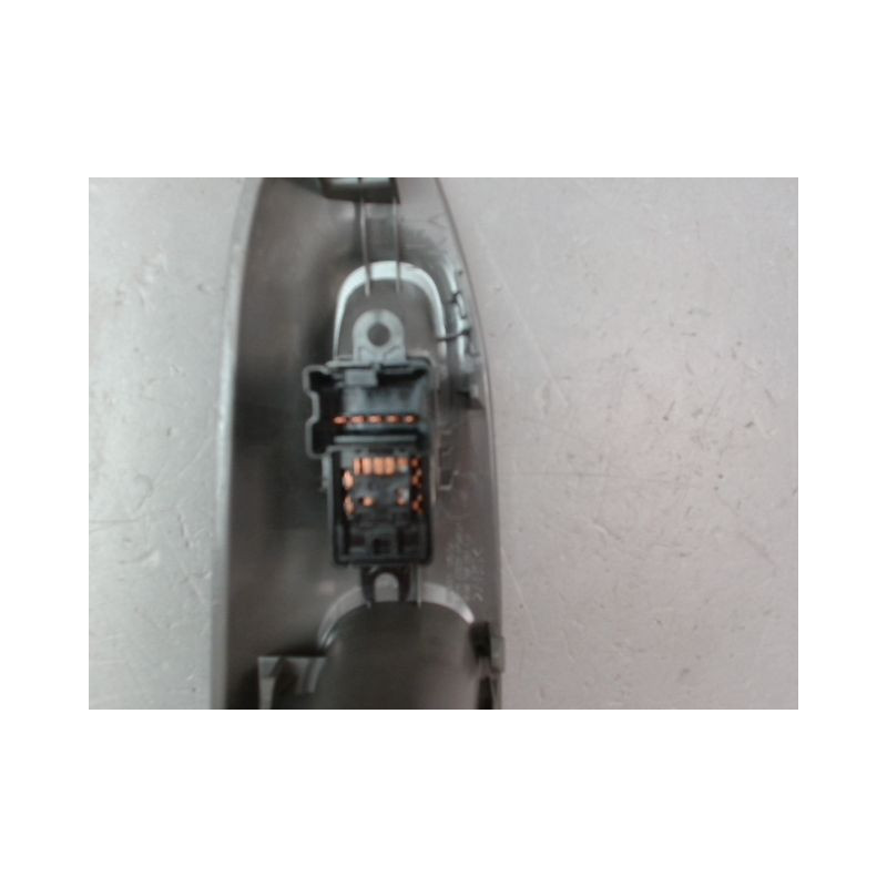COMMANDE LEVE-GLACE PORTE ARG NISSAN JUKE Phase 1 2010-...