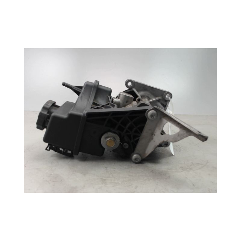 POMPE DIRECTION ASSISTEE MERCEDES CLASSE C 2007-