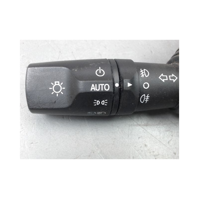COMMANDE ECLAIRAGE CHEVROLET CAPTIVA BREAK Phase 2 2011-2012
