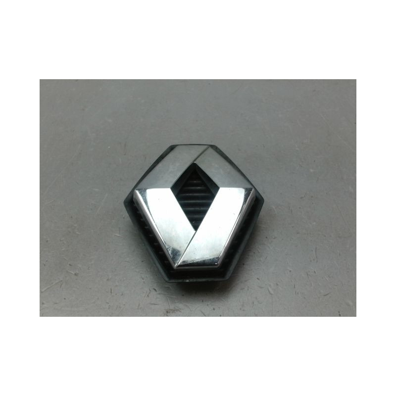 SIGLE CALANDRE RENAULT LAGUNA II Phase 2 2005-2007