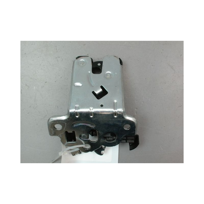 SERRURE COFFRE ARRIERE VOLKSWAGEN JETTA 2005-