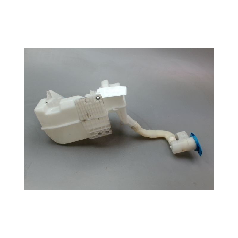 RESERVOIR LAVE-GLACE AVANT VOLKSWAGEN JETTA 2005-