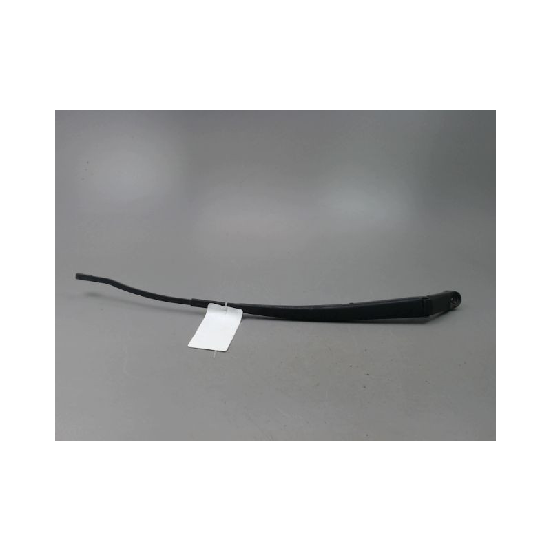 BRAS ESSUIE-GLACE AVANT DROIT TOYOTA YARIS II Phase 1 2005-2009