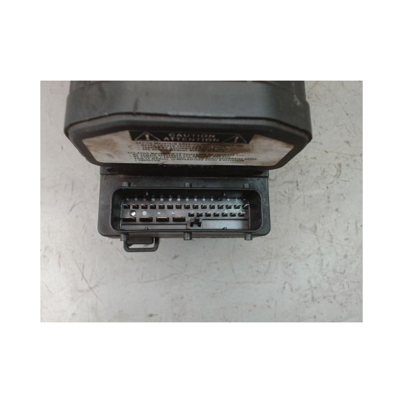 UNITE HYDRAULIQUE ABS TOYOTA AVENSIS 2000-2003