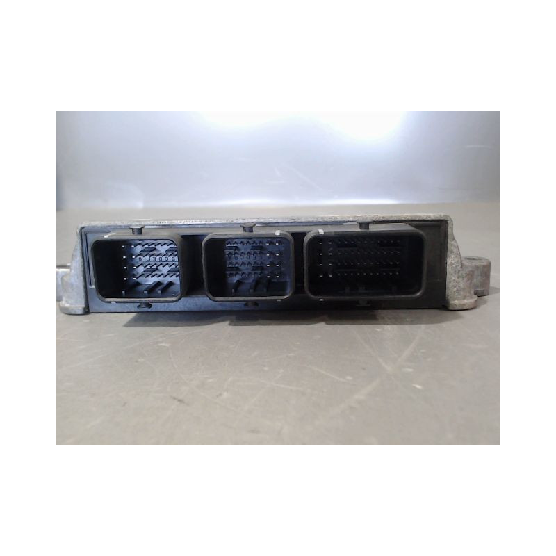 CALCULATEUR MOTEUR PEUGEOT 206+ 09-13