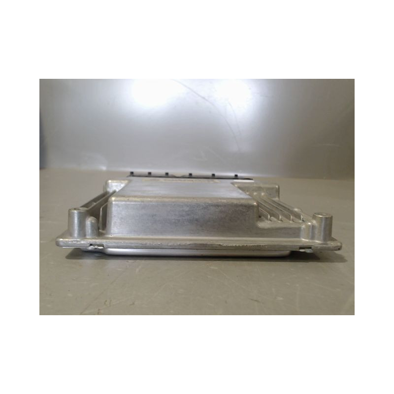 CALCULATEUR MOTEUR BMW SERIE 1 (E87) 07-11