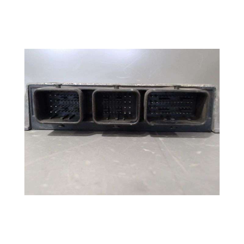 CALCULATEUR MOTEUR PEUGEOT 206+ 09-13