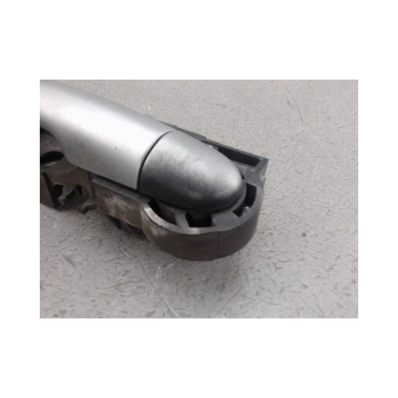 POIGNEE EXTERIEURE PORTE ARRIERE DROIT RENAULT CLIO