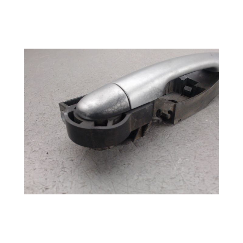 POIGNEE EXTERIEURE PORTE ARRIERE GAUCHE RENAULT CLIO