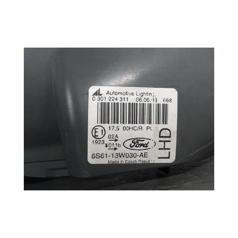 PHARE GAUCHE FORD FIESTA