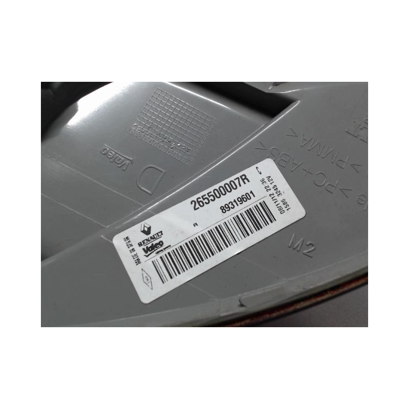 FEU ARRIERE DROIT RENAULT MEGANE