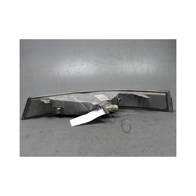 CLIGNOTANT DROIT NISSAN INTERSTAR MOYEN L2H2 2003-