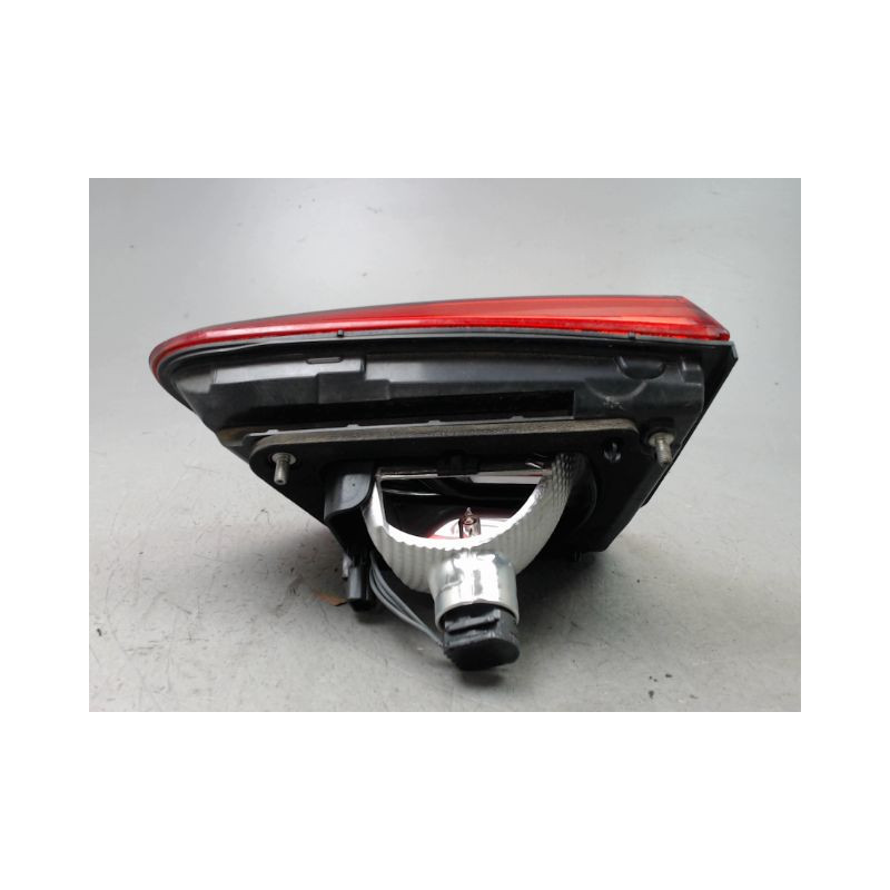 FEU ARRIERE INTERIEUR GAUCHE RENAULT KADJAR BREAK 2015-...