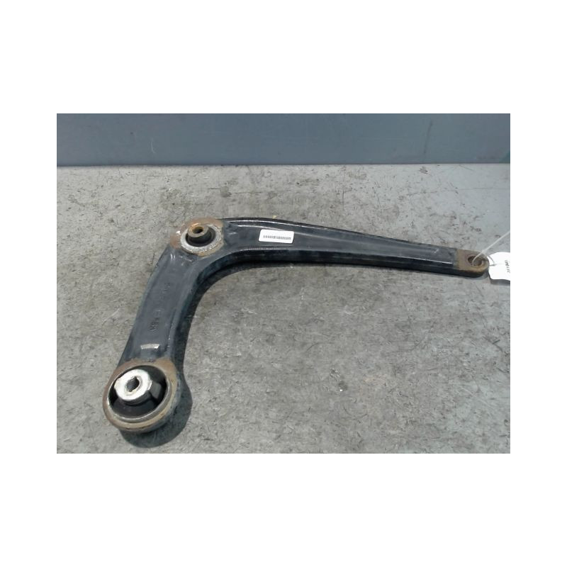 TRIANGLE INFERIEUR AVANT DROIT CITROEN JUMPY TOLE 2007-