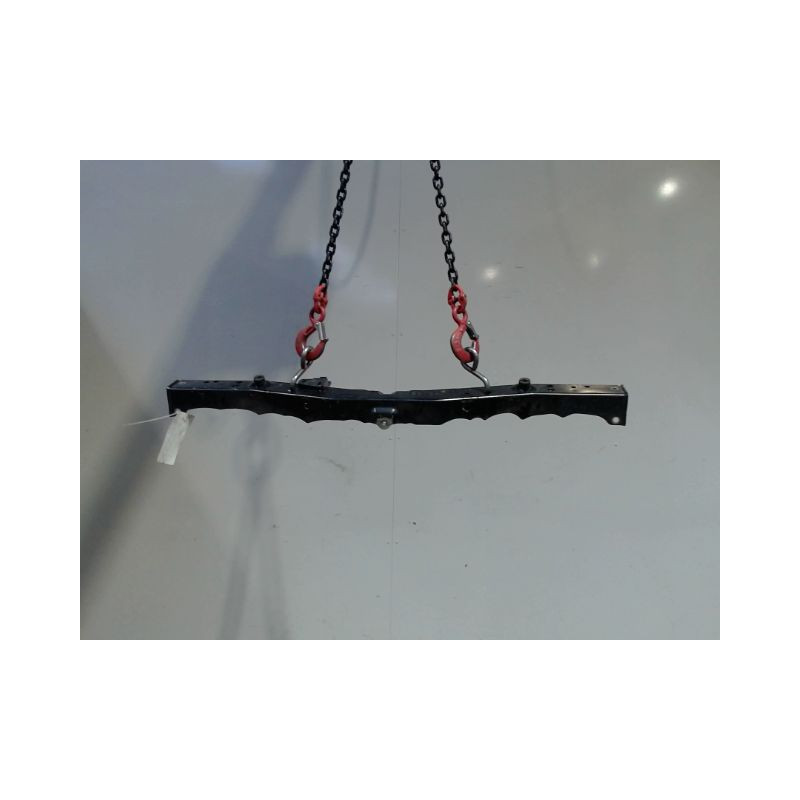 TRAVERSE SUPERIEURE ARMATURE AVANT TOYOTA AURIS 2010-