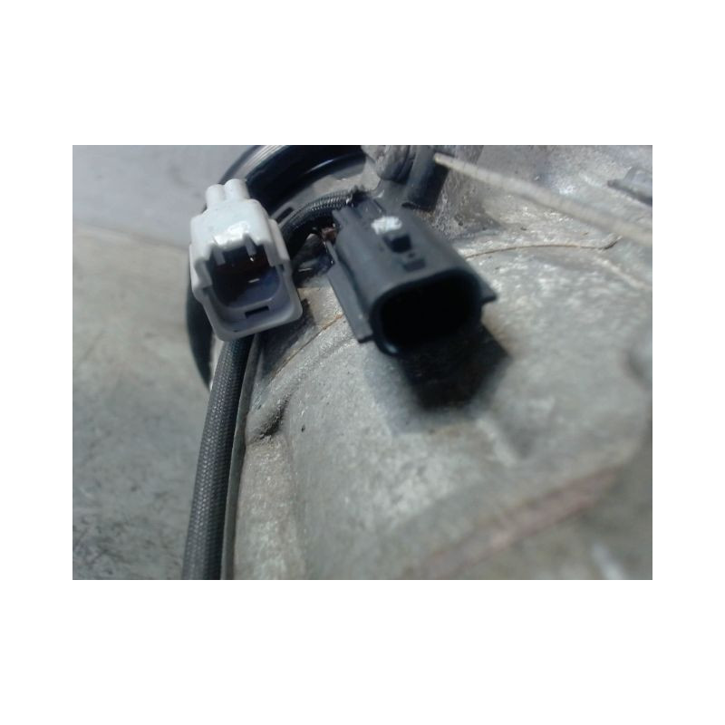 COMPRESSEUR AIR CONDITIONNE RENAULT CLIO IV