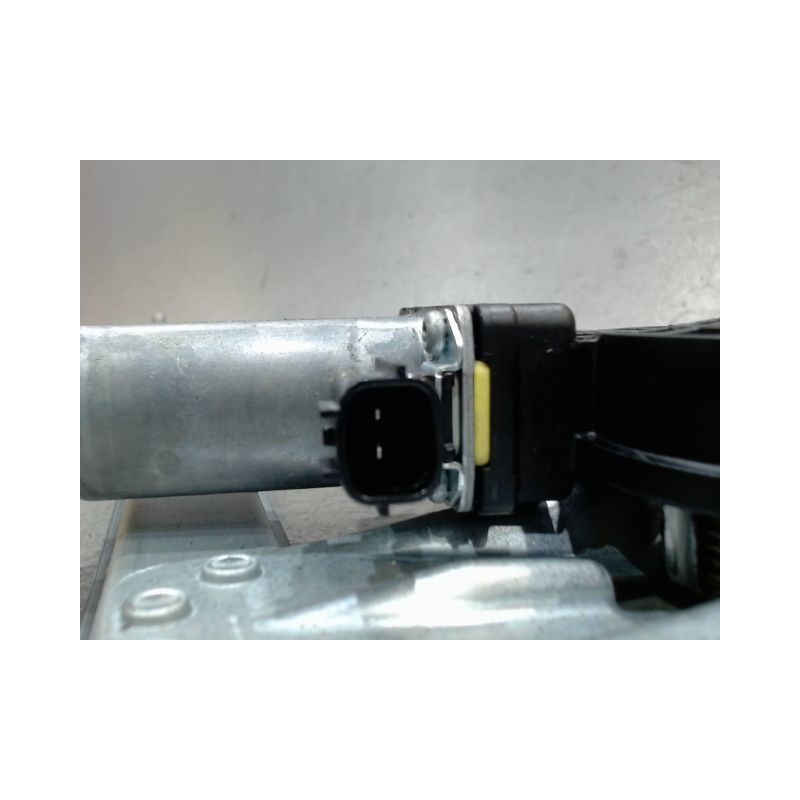 MECANISME+MOTEUR LEVE-GLACE AVANT GAUCHE DACIA SANDERO