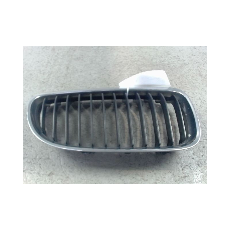 GRILLE CALANDRE DROIT BMW SERIE 3 TOURING (E91)