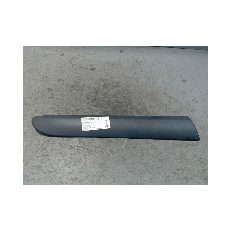 PROTECTION AILE ARRIERE DROIT RENAULT CLIO II PH.2 01-06
