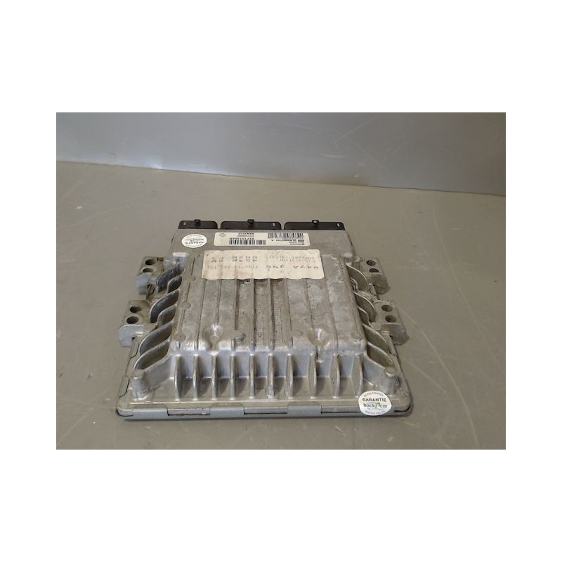 CALCULATEUR MOTEUR RENAULT MEGANE