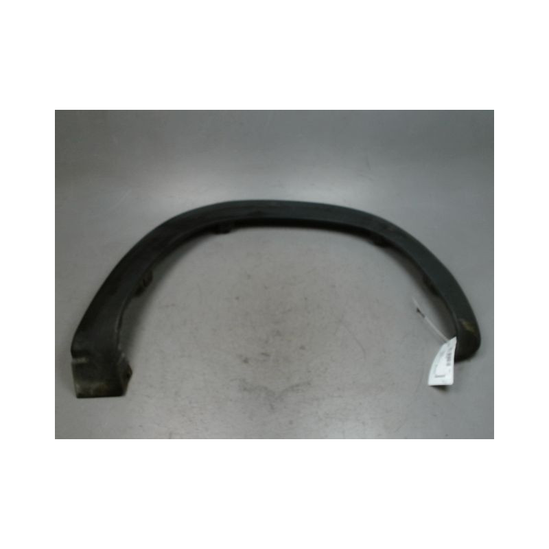 ELARGISSEUR AILE AVANT DROIT DACIA SPRING