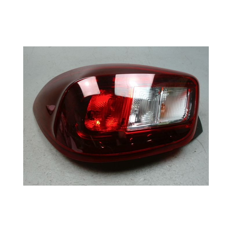 FEU ARRIERE GAUCHE  DACIA SPRING