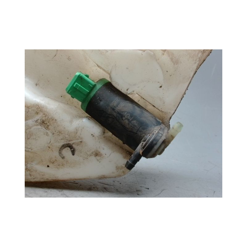 RESERVOIR LAVE-GLACE AVANT PEUGEOT 206 5P