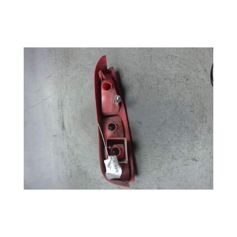 FEU ARRIERE GAUCHE  PEUGEOT 807