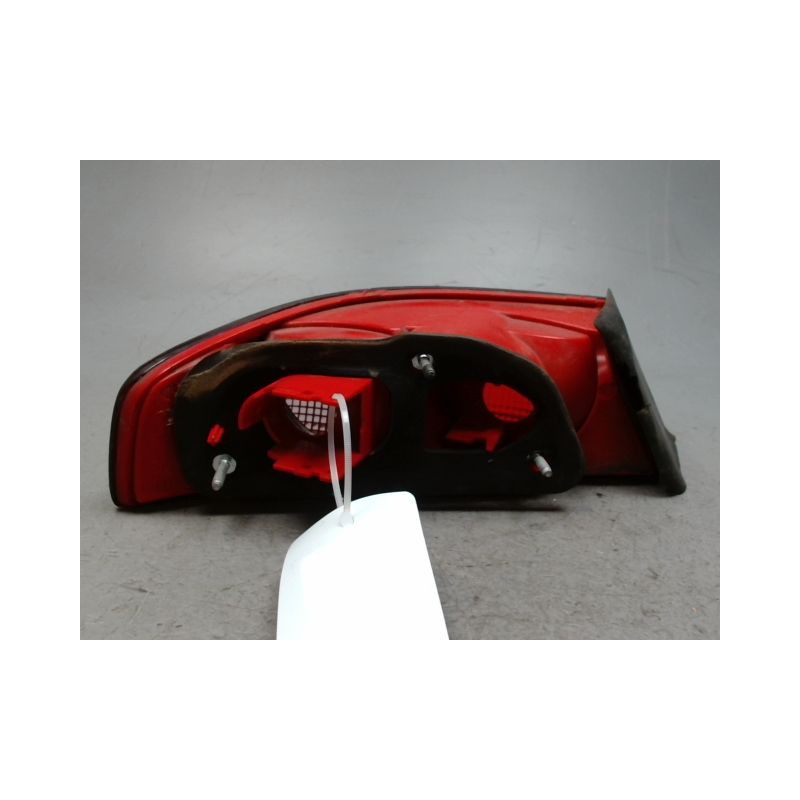 FEU ARRIERE DROIT ALFA ROMEO 159 SPORTWAGON