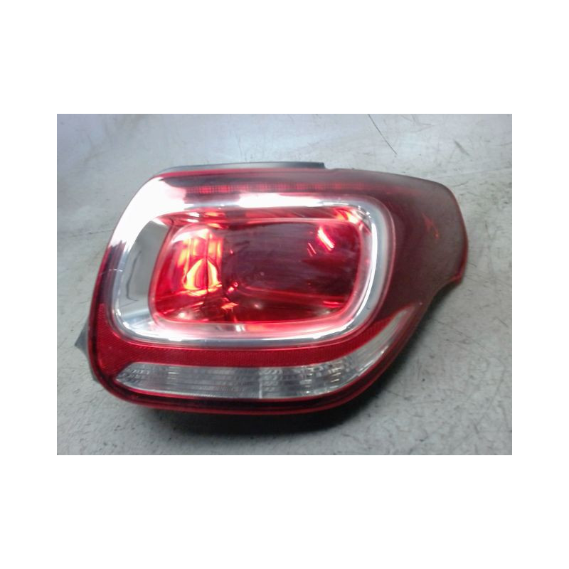 FEU ARRIERE DROIT CITROEN DS3 2009-