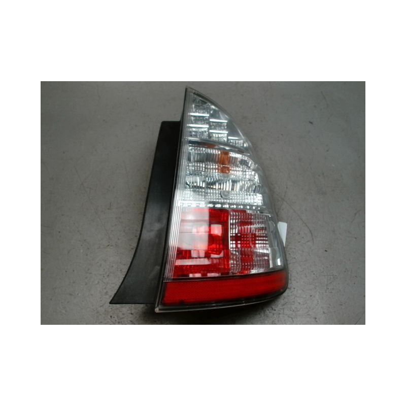 FEU ARRIERE DROIT TOYOTA PRIUS 2004-