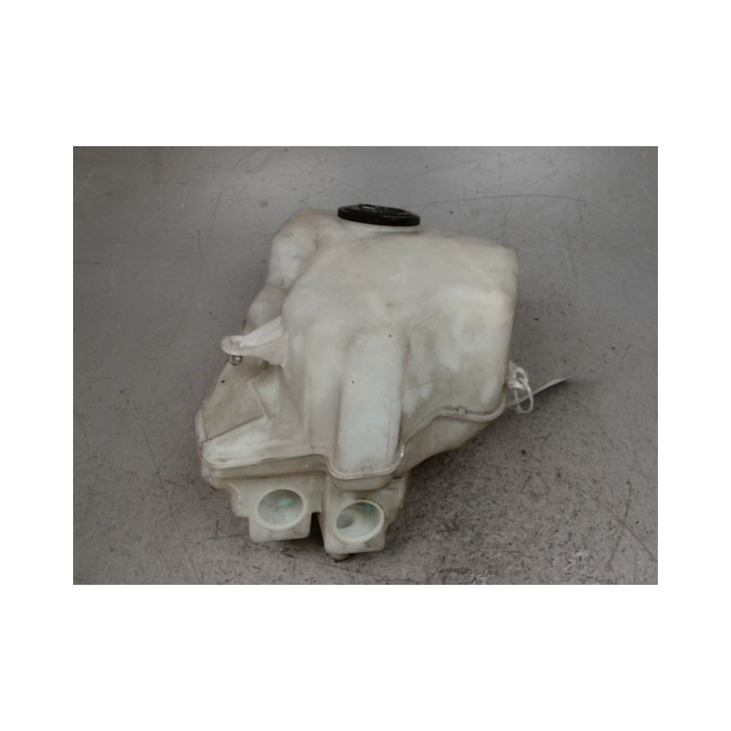 RESERVOIR LAVE-GLACE AVANT TOYOTA PRIUS 2004-