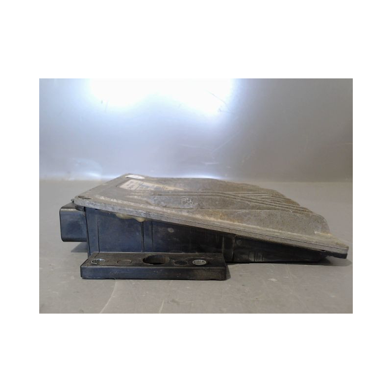 CALCULATEUR MOTEUR RENAULT MODUS 2008-