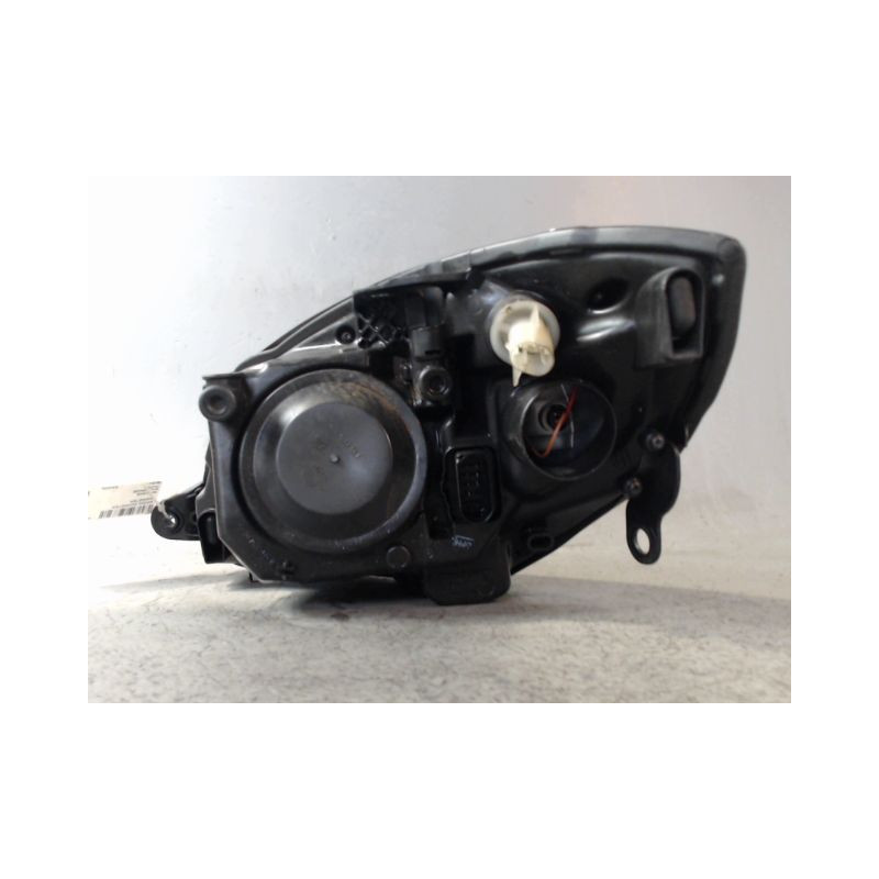 PHARE DROIT SKODA ROOMSTER