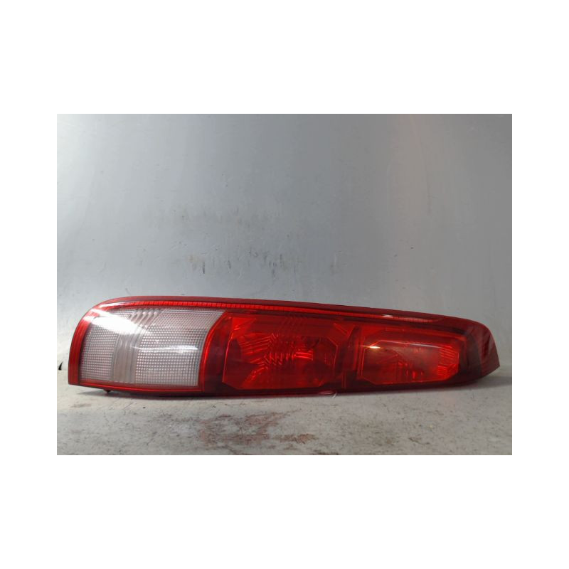 FEU ARRIERE GAUCHE  NISSAN X-TRAIL