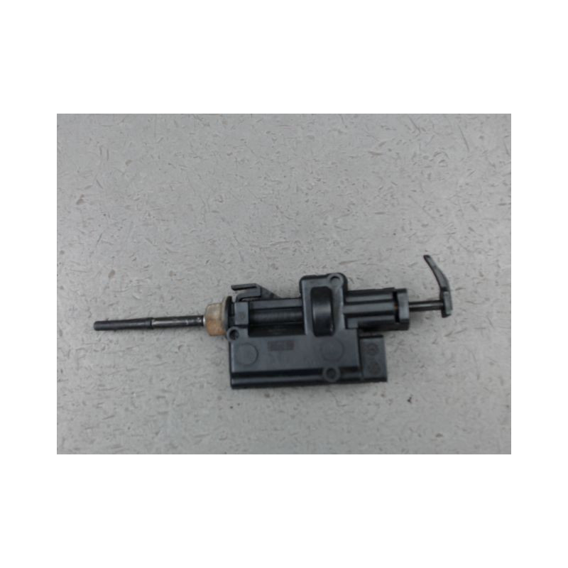 ACTIONNEUR TRAPPE CARBURANT RENAULT CLIO