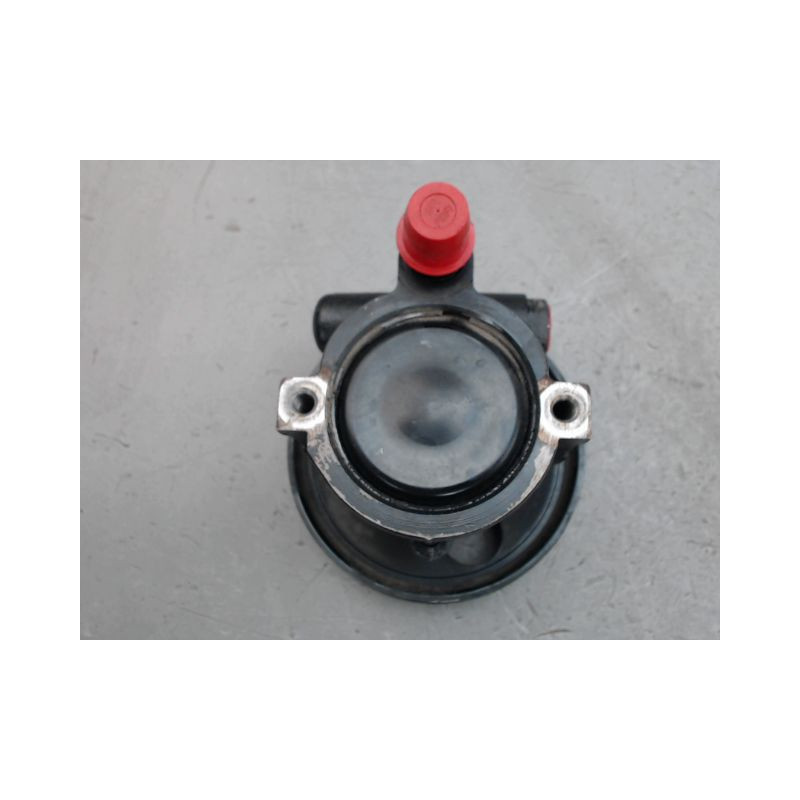 POMPE DIRECTION ASSISTEE DACIA SANDERO