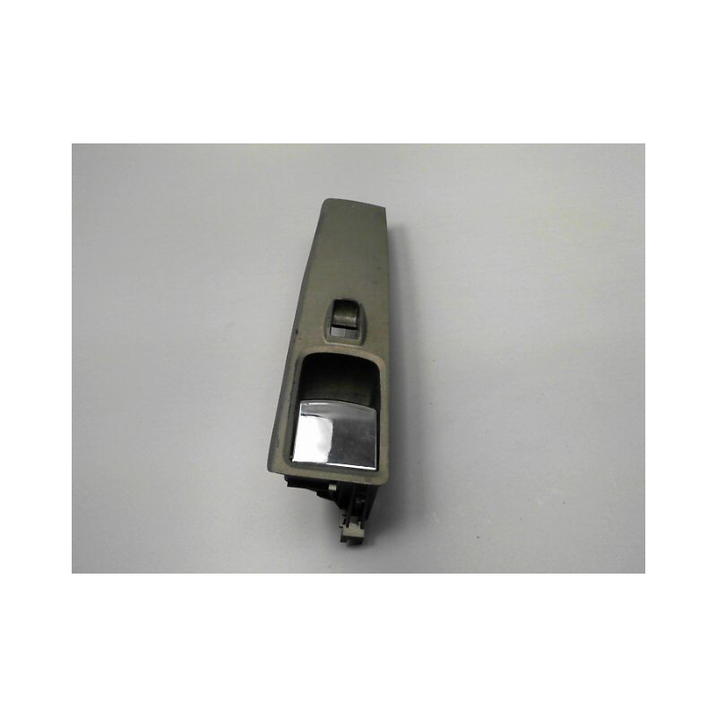 POIGNEE INTERIEURE PORTE AVANT DROIT LANCIA MUSA MONOSP. Phase 1 2004-2007