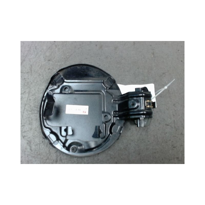VOLET DE TRAPPE CARBURANT TOYOTA COROLLA