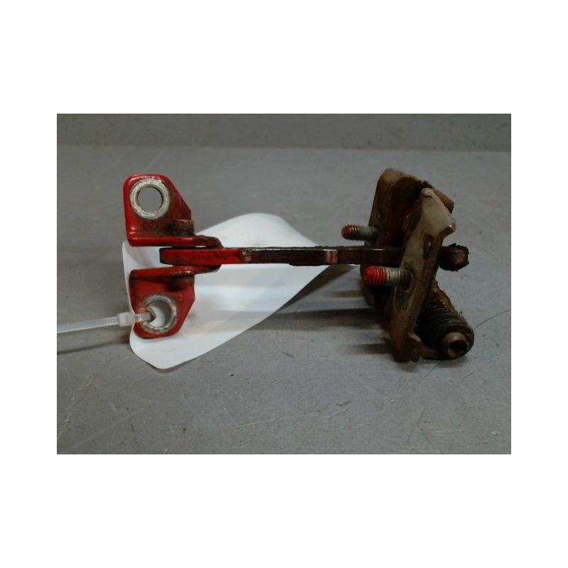 TIRANT PORTE AVANT GAUCHE PEUGEOT 106 92-96