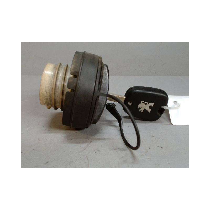 BOUCHON RESERVOIR A CARBURANT PEUGEOT 107 5P