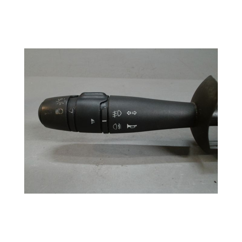 COMMANDE CLIGNOTANT RENAULT TWINGO 2 2007-