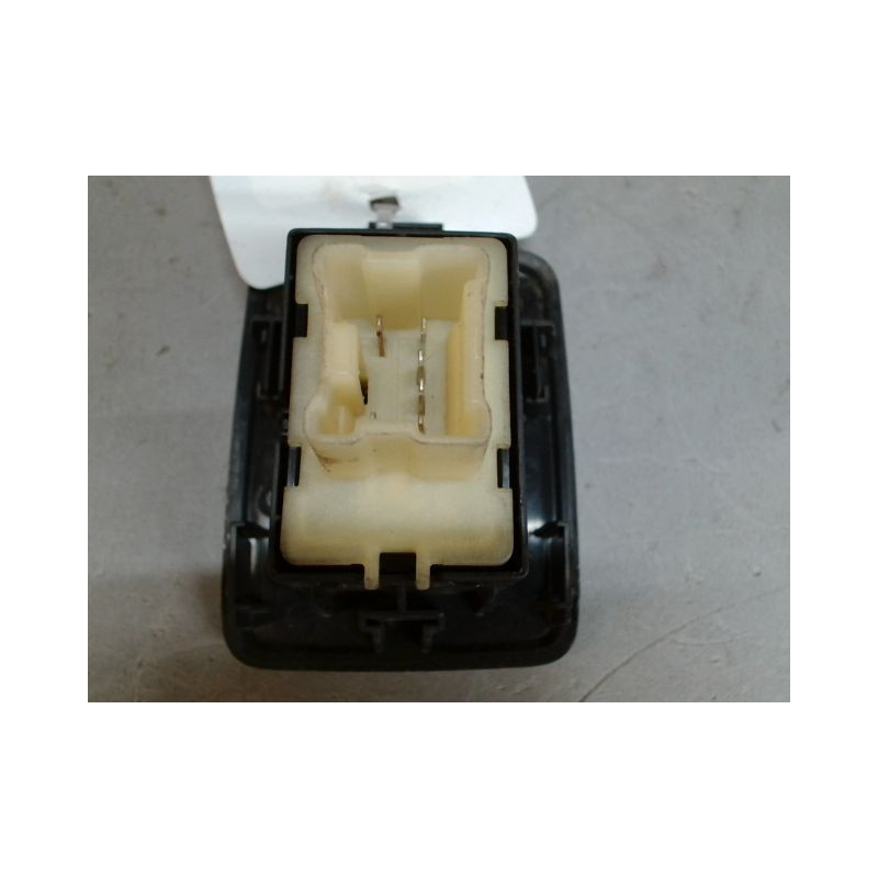 COMMANDE LEVE-GLACE PORTE AVD MERCEDES CITAN