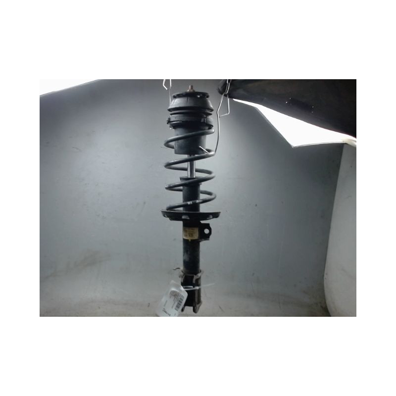 AMORTISSEUR AVANT GAUCHE OPEL CORSA 2000-8.2003