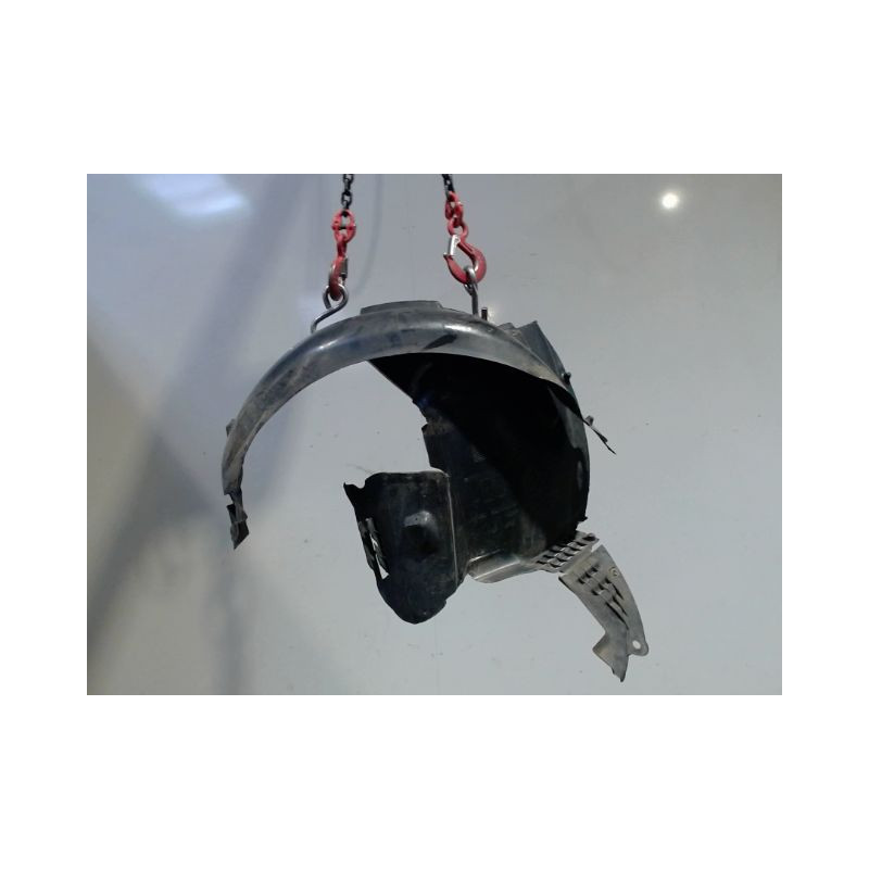 PARE-BOUE AVANT GAUCHE RENAULT CLIO II CAMPUS 06-