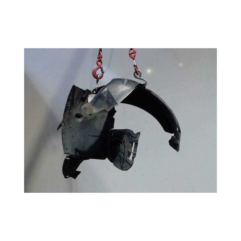 PARE-BOUE AVANT GAUCHE RENAULT CLIO II CAMPUS 06-