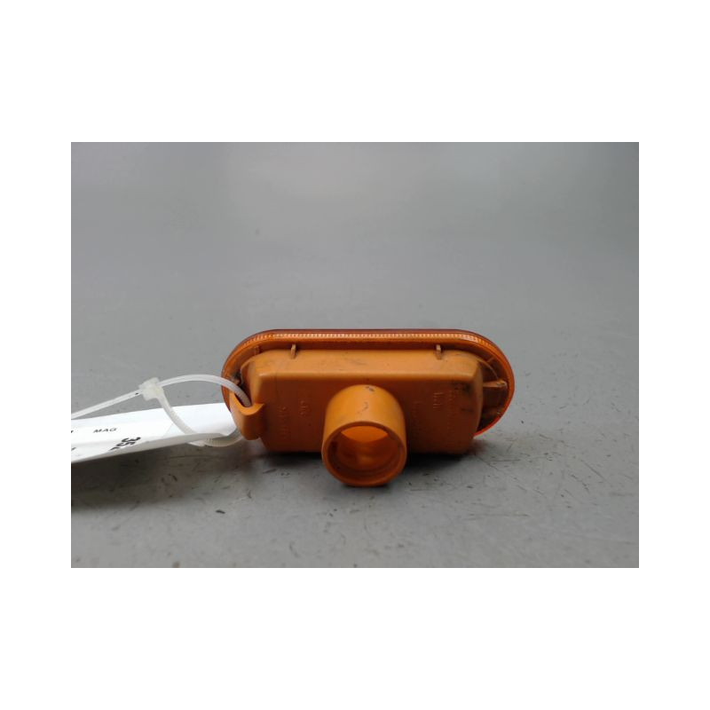 REPETITEUR AILE DROIT FORD FIESTA V Phase 1 2002-2005