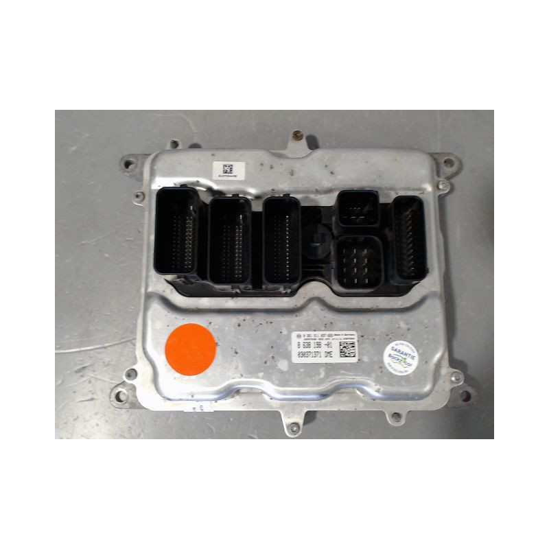 CALCULATEUR MOTEUR B.M.W. SERIE 1