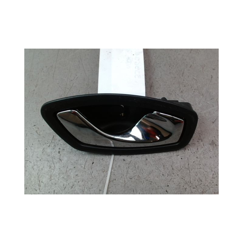 POIGNEE INTERIEURE PORTE AVANT DROIT RENAULT CLIO IV Phase 1 2012-...