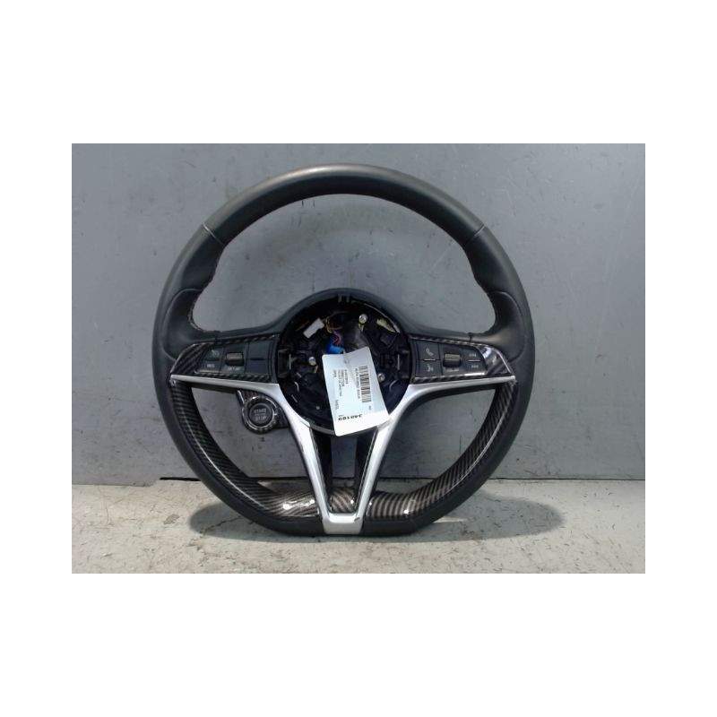 VOLANT DE DIRECTION ALFA ROMEO GIULIA